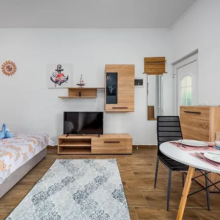 Heidi Apartment *